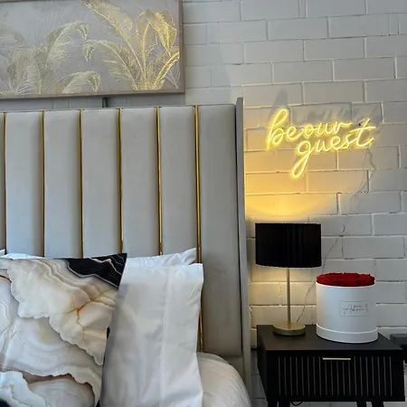 Lux - Luxury In Centre Near Canal * Leeds (West Yorkshire)