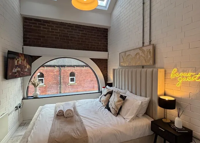 Lux - Luxury In Centre Near Canal