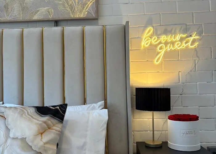 Lux - Luxury In Centre Near Canal * Leeds (West Yorkshire)